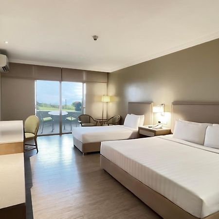 Taal Vista Hotel Tagaytay City Eksteriør billede Deluxe Room