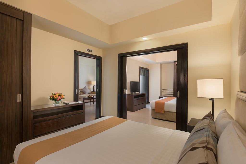 Taal Vista Hotel Tagaytay City Eksteriør billede