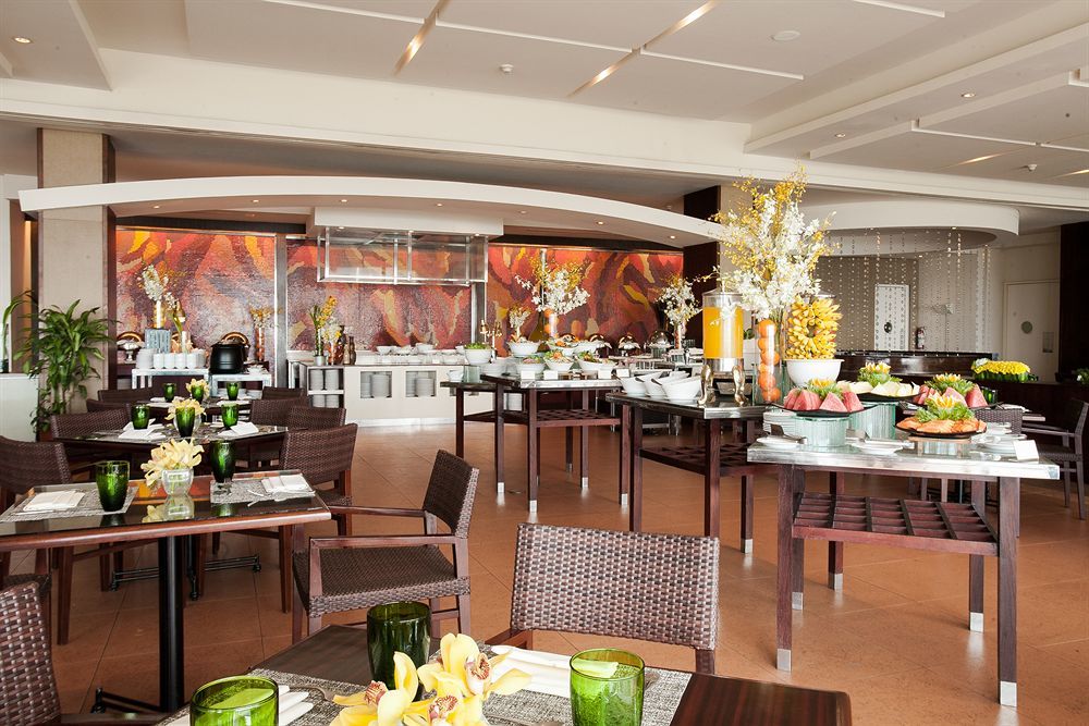 Taal Vista Hotel Tagaytay City Eksteriør billede The restaurant